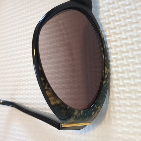 Charby Sunglasses - Picture 6 of 7